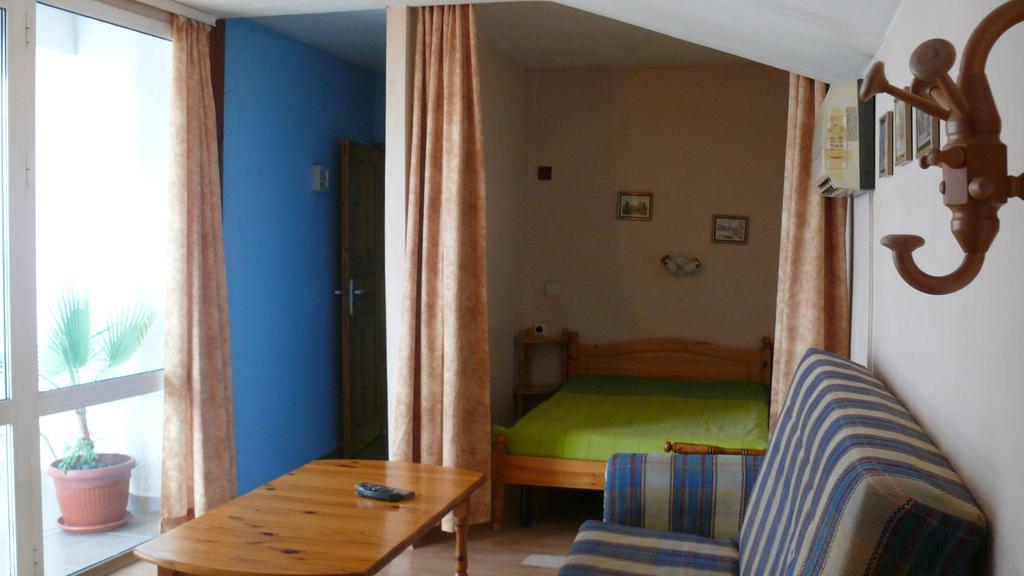 Villa Climate Guest House Warna Pokój zdjęcie